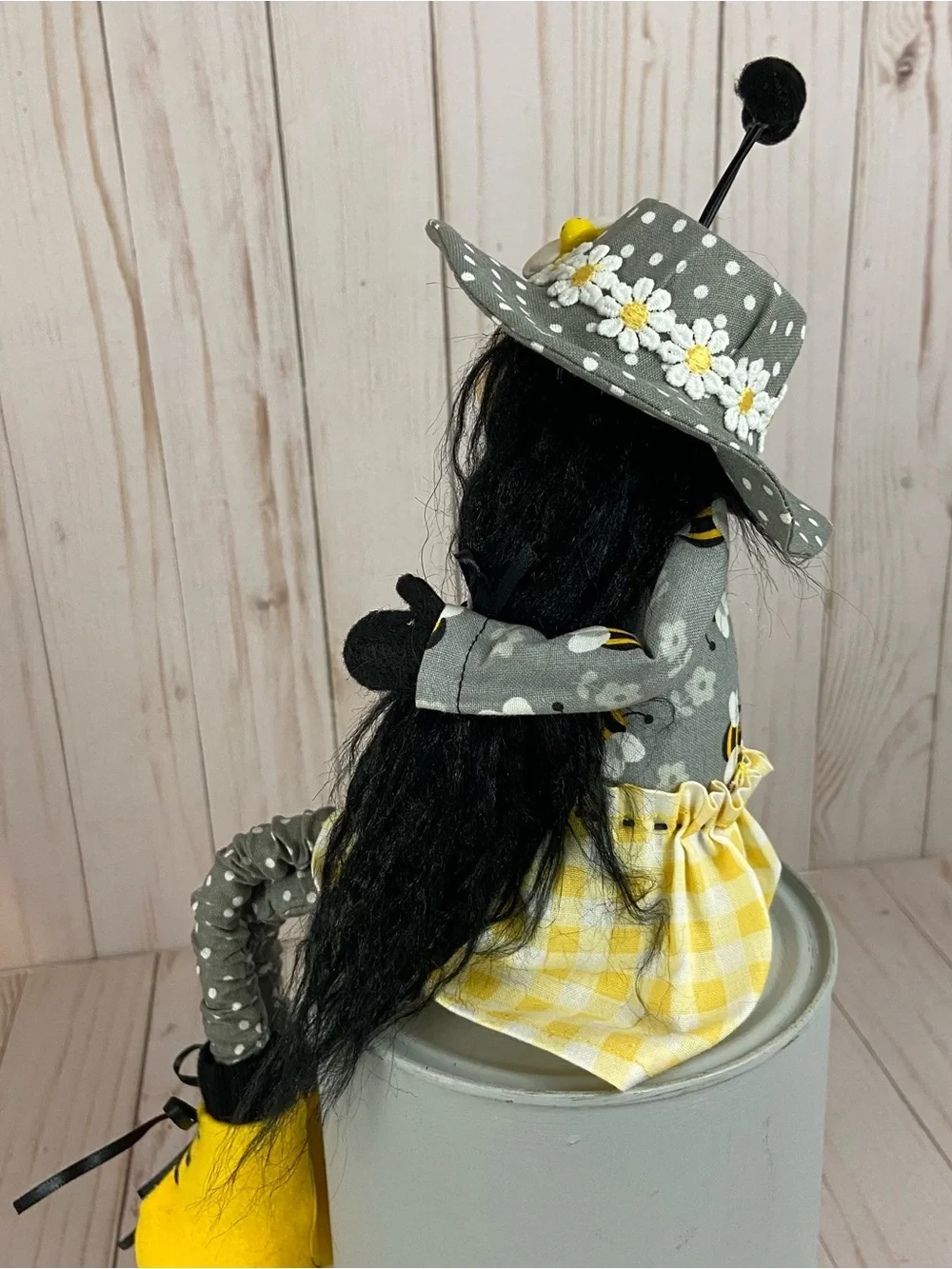 Handmade Sitting Bee Girl Gnome – Daisy Bumble Bee Shelf Sitter Decor - Picture 11 of 15